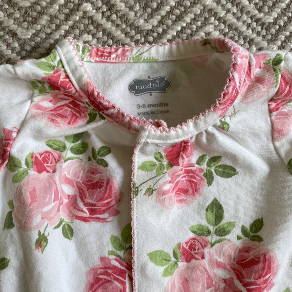 Mud Pie converter gown with pink roses - Picture 3 of 3